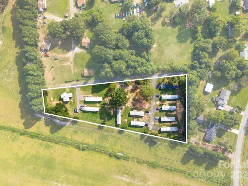 502 Cycle Lane, Dallas, NC 28034.  MLS# CAR4181921, YatesRealty ID 3721. 