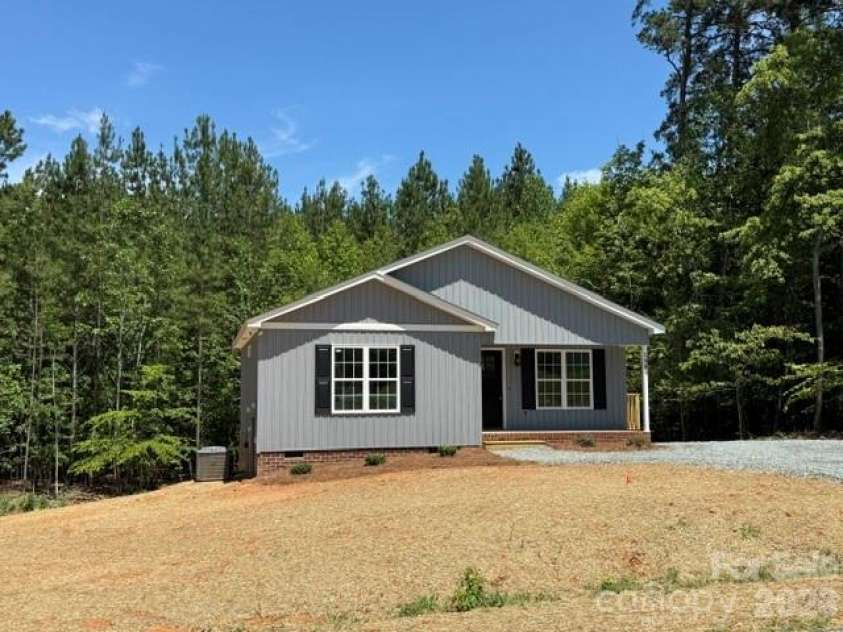 188 Walnut Road, Lexington, NC 27292.  MLS# CAR4404719, YatesRealty ID 37210. 
