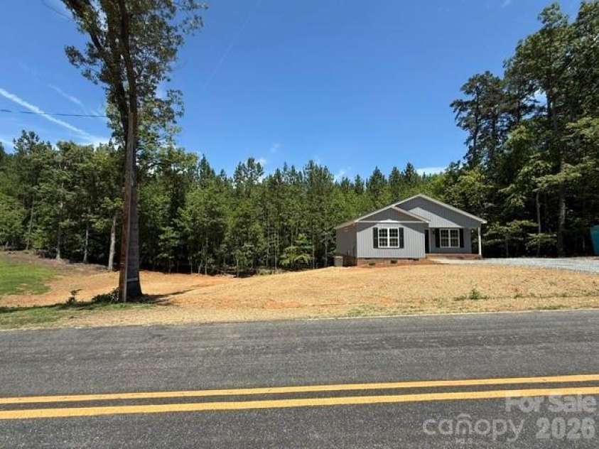 188 Walnut Road, Lexington, NC 27292.  MLS# CAR4404719, YatesRealty ID 37210. 