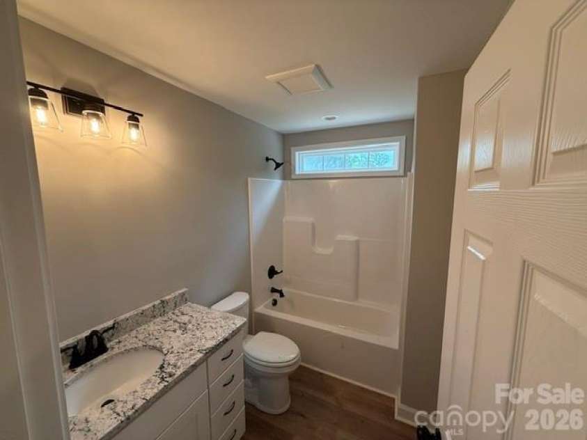 188 Walnut Road, Lexington, NC 27292.  MLS# CAR4404719, YatesRealty ID 37210. 