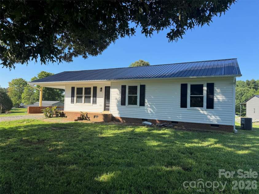 272 Shepps Boat Dock Road, Lexington, NC 27292.  MLS# CAR4404732, YatesRealty ID 37211. 