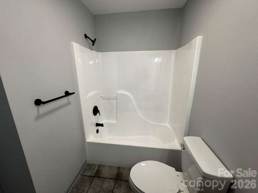 272 Shepps Boat Dock Road, Lexington, NC 27292.  MLS# CAR4404732, YatesRealty ID 37211. 