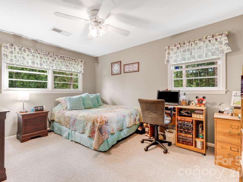 95 Pensacola Avenue, Arden, NC 28704.  MLS# CAR4404729, YatesRealty ID 37212. 