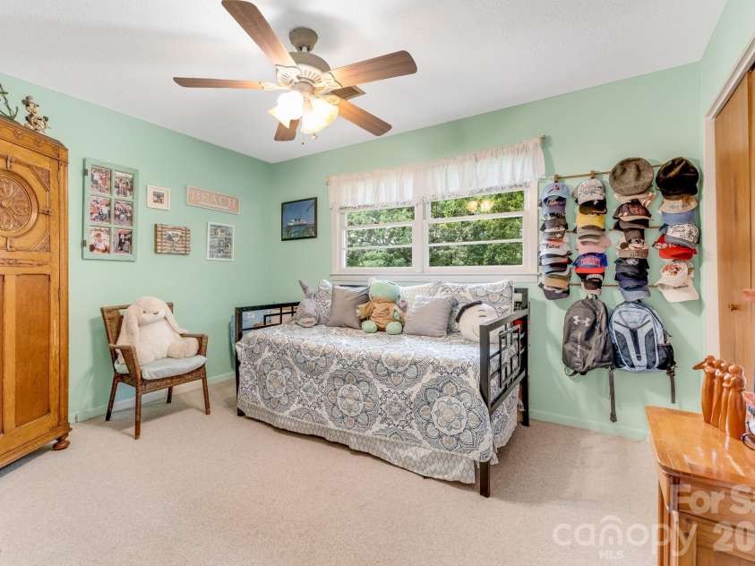 95 Pensacola Avenue, Arden, NC 28704.  MLS# CAR4404729, YatesRealty ID 37212. 