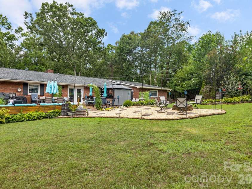 95 Pensacola Avenue, Arden, NC 28704.  MLS# CAR4404729, YatesRealty ID 37212. 