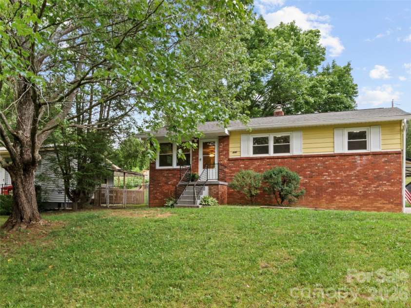 230 School Road, Asheville, NC 28803.  MLS# CAR4404778, YatesRealty ID 37213. 