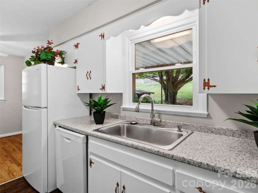 230 School Road, Asheville, NC 28803.  MLS# CAR4404778, YatesRealty ID 37213. 