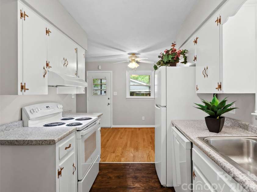 230 School Road, Asheville, NC 28803.  MLS# CAR4404778, YatesRealty ID 37213. 