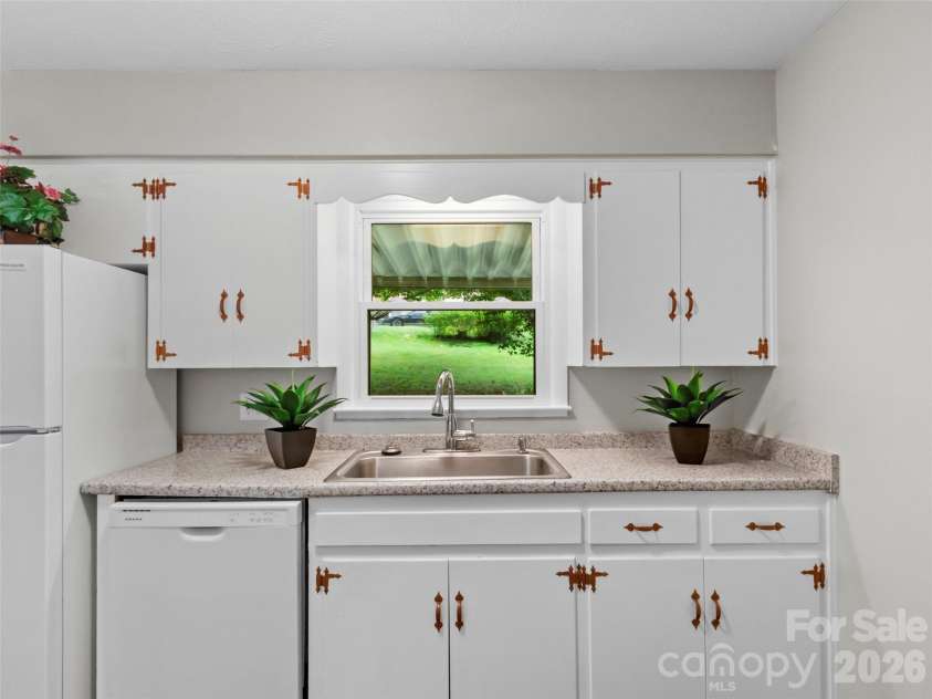 230 School Road, Asheville, NC 28803.  MLS# CAR4404778, YatesRealty ID 37213. 