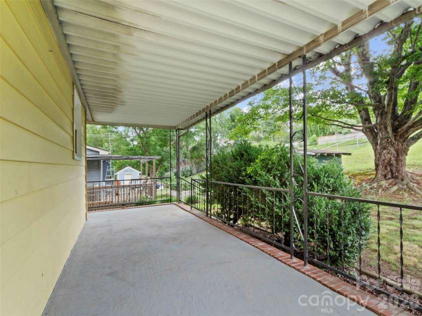 230 School Road, Asheville, NC 28803.  MLS# CAR4404778, YatesRealty ID 37213. 