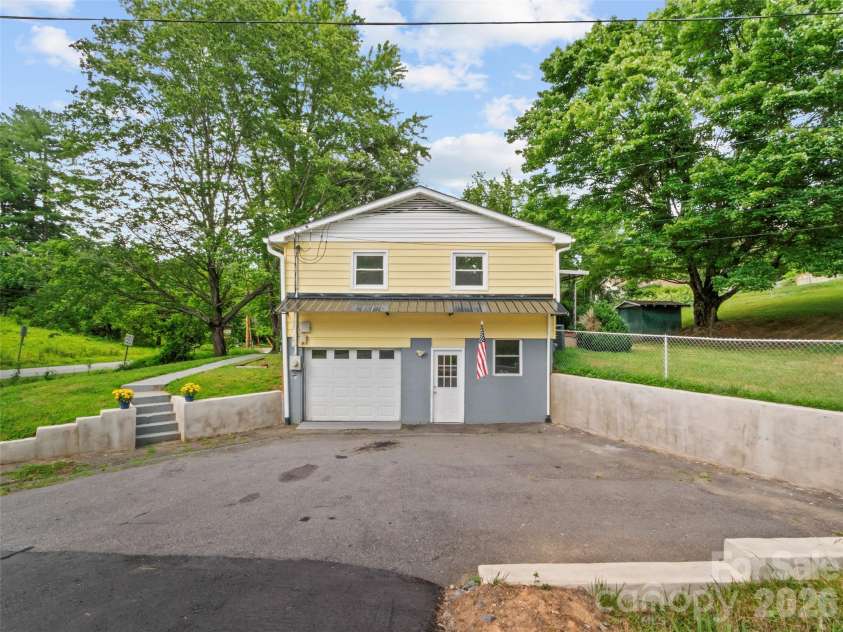 230 School Road, Asheville, NC 28803.  MLS# CAR4404778, YatesRealty ID 37213. 