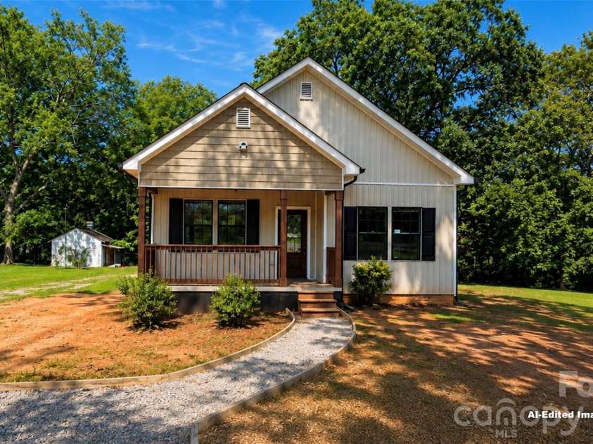 712 Jackson Terrace, Concord, NC 28027.  MLS# CAR4404681, YatesRealty ID 37214. 
