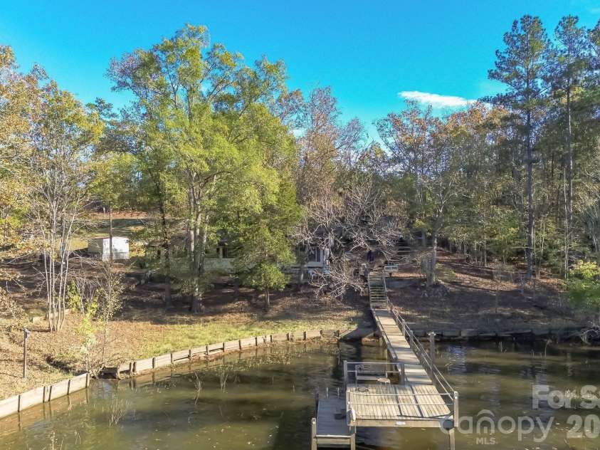 1645 Rolling Hills Road, Ridgeway, SC 29130.  MLS# CAR4404787, YatesRealty ID 37216. 
