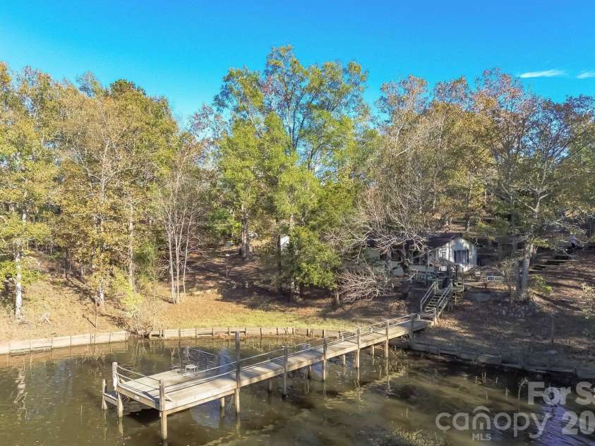 1645 Rolling Hills Road, Ridgeway, SC 29130.  MLS# CAR4404787, YatesRealty ID 37216. 