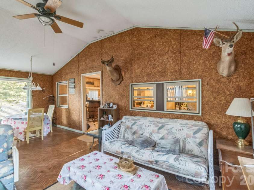 1645 Rolling Hills Road, Ridgeway, SC 29130.  MLS# CAR4404787, YatesRealty ID 37216. 