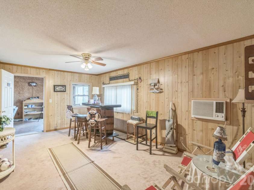 1645 Rolling Hills Road, Ridgeway, SC 29130.  MLS# CAR4404787, YatesRealty ID 37216. 