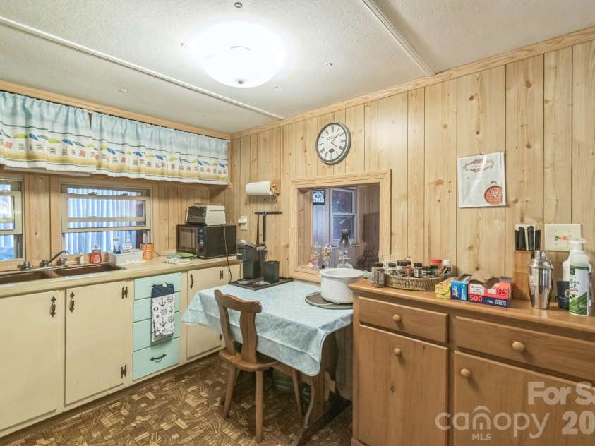 1645 Rolling Hills Road, Ridgeway, SC 29130.  MLS# CAR4404787, YatesRealty ID 37216. 