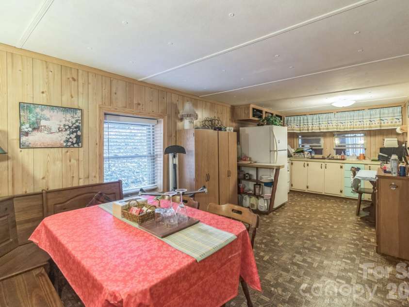 1645 Rolling Hills Road, Ridgeway, SC 29130.  MLS# CAR4404787, YatesRealty ID 37216. 