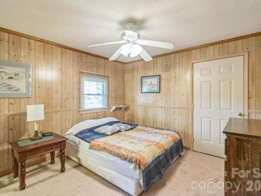 1645 Rolling Hills Road, Ridgeway, SC 29130.  MLS# CAR4404787, YatesRealty ID 37216. 