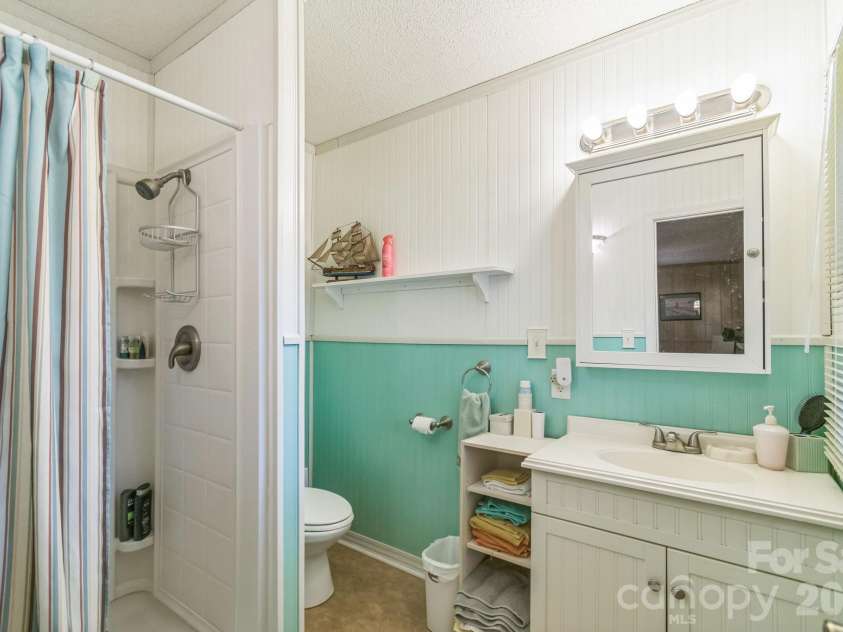 1645 Rolling Hills Road, Ridgeway, SC 29130.  MLS# CAR4404787, YatesRealty ID 37216. 