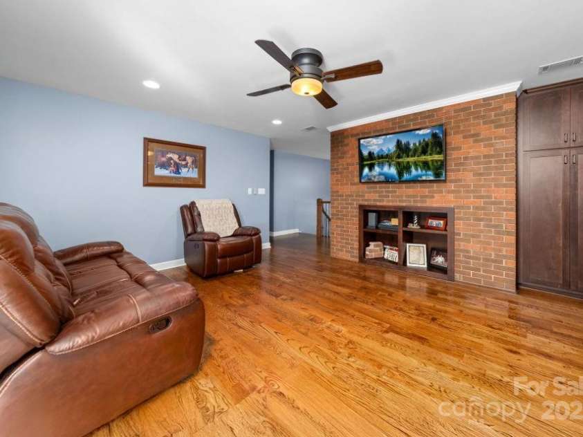 1418 Memorial Highway, Harmony, NC 28634.  MLS# CAR4315790, YatesRealty ID 3722. 