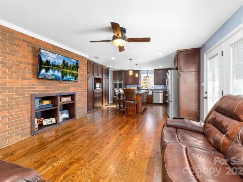 1418 Memorial Highway, Harmony, NC 28634.  MLS# CAR4315790, YatesRealty ID 3722. 