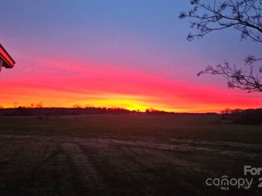 1418 Memorial Highway, Harmony, NC 28634.  MLS# CAR4315790, YatesRealty ID 3722. 