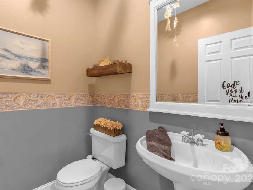 507 Saint Johns Drive, Salisbury, NC 28144.  MLS# CAR4231886, YatesRealty ID 3722. 