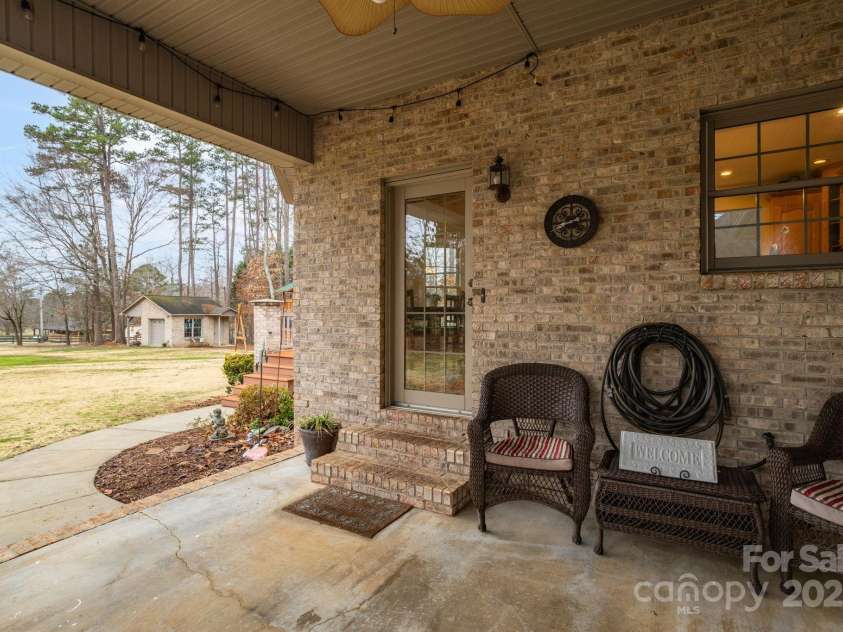 507 Saint Johns Drive, Salisbury, NC 28144.  MLS# CAR4231886, YatesRealty ID 3722. 