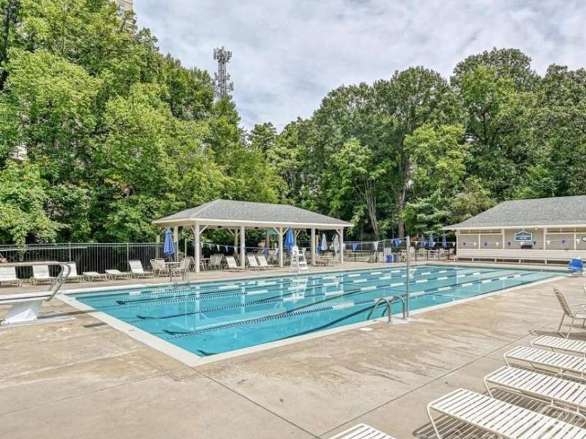 4809 Walden Court, Charlotte, NC 28210.  MLS# CAR4404781, YatesRealty ID 37220. 