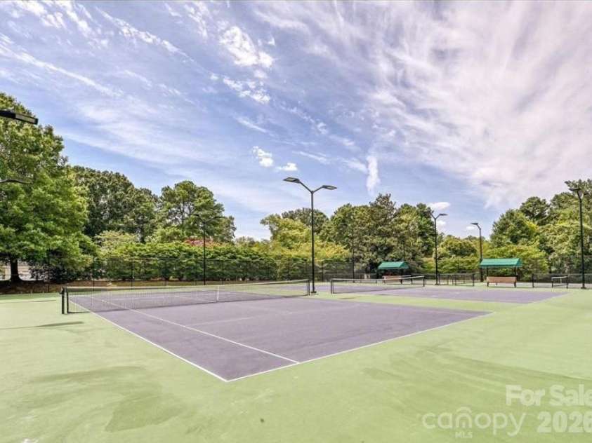 4809 Walden Court, Charlotte, NC 28210.  MLS# CAR4404781, YatesRealty ID 37220. 