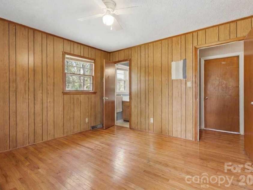 990 Colonial Drive, China Grove, NC 28023.  MLS# CAR4404839, YatesRealty ID 37224. 