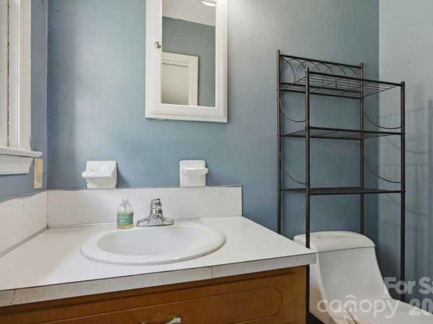 990 Colonial Drive, China Grove, NC 28023.  MLS# CAR4404839, YatesRealty ID 37224. 