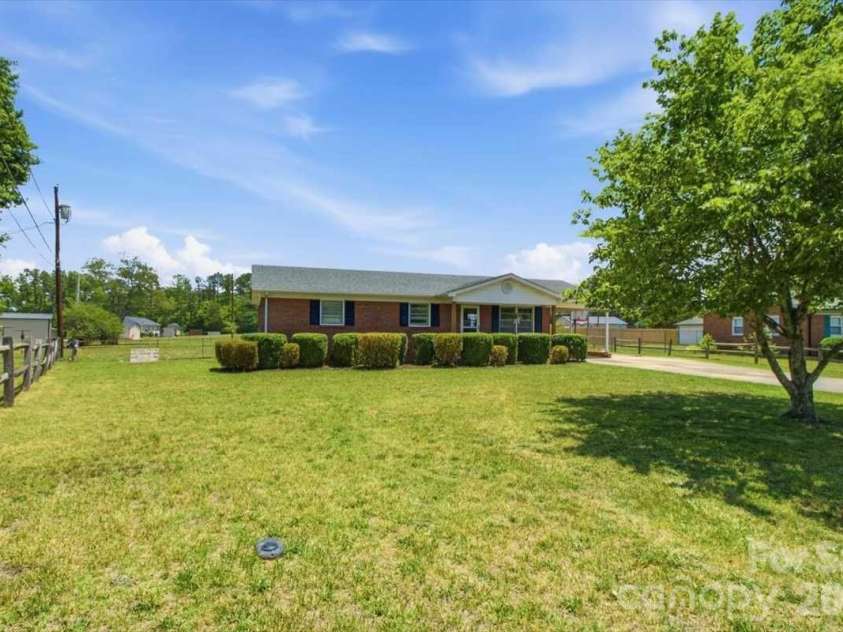 990 Colonial Drive, China Grove, NC 28023.  MLS# CAR4404839, YatesRealty ID 37224. 
