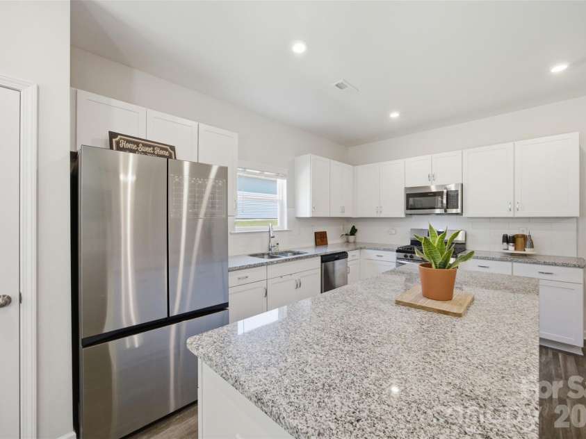 2943 Parkwest Drive, Albemarle, NC 28001.  MLS# CAR4404835, YatesRealty ID 37227. Kitchen