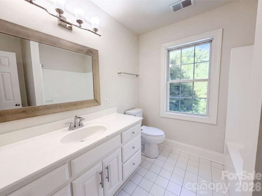 502 Live Oaks Court, Fort Mill, SC 29715.  MLS# CAR4404924, YatesRealty ID 37229. 