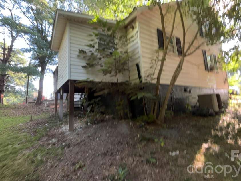 166 Main Street, Henrietta, NC 28076.  MLS# CAR4404898, YatesRealty ID 37233. 
