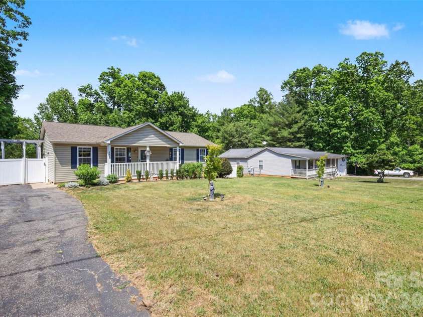 4432 Bennett Road, Morganton, NC 28655.  MLS# CAR4392239, YatesRealty ID 37237. 
