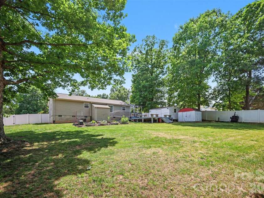 4432 Bennett Road, Morganton, NC 28655.  MLS# CAR4392239, YatesRealty ID 37237. 