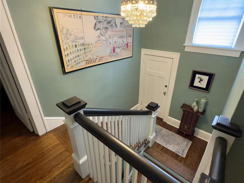 2021 Dilworth Road, Charlotte, NC 28203.  MLS# CAR4402943, YatesRealty ID 37238. 