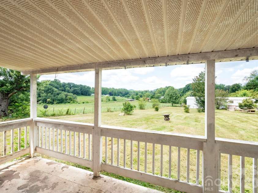 86 Sterling Drive, Mills River, NC 28759.  MLS# CAR4401827, YatesRealty ID 37239. 