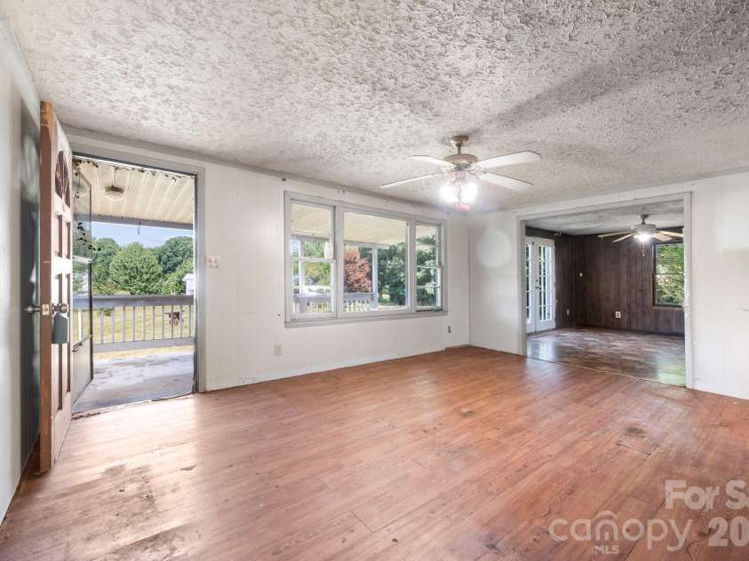 86 Sterling Drive, Mills River, NC 28759.  MLS# CAR4401827, YatesRealty ID 37239. 