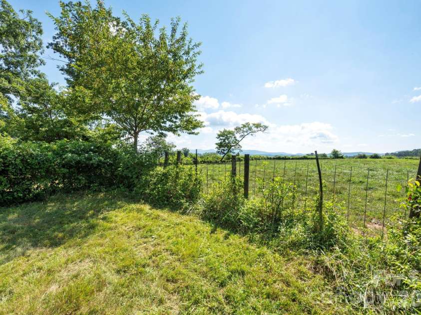 86 Sterling Drive, Mills River, NC 28759.  MLS# CAR4401827, YatesRealty ID 37239. 