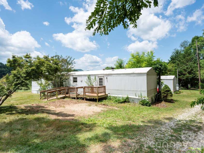 86 Sterling Drive, Mills River, NC 28759.  MLS# CAR4401827, YatesRealty ID 37239. 