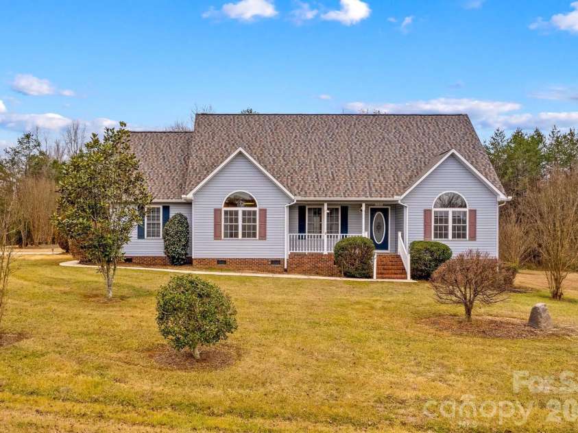 1082 Kingsway Drive, Salisbury, NC 28146.  MLS# CAR4335222, YatesRealty ID 3724. 
