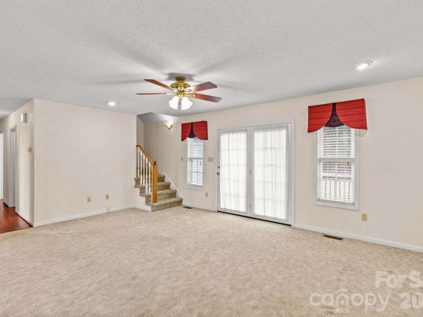 1082 Kingsway Drive, Salisbury, NC 28146.  MLS# CAR4335222, YatesRealty ID 3724. 
