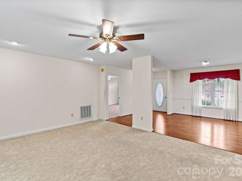 1082 Kingsway Drive, Salisbury, NC 28146.  MLS# CAR4335222, YatesRealty ID 3724. 