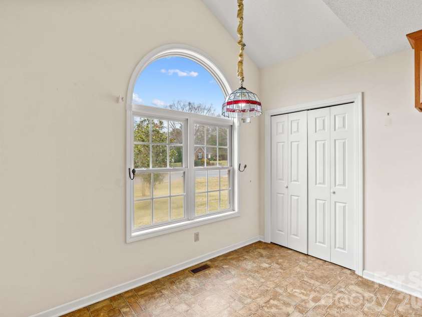 1082 Kingsway Drive, Salisbury, NC 28146.  MLS# CAR4335222, YatesRealty ID 3724. 