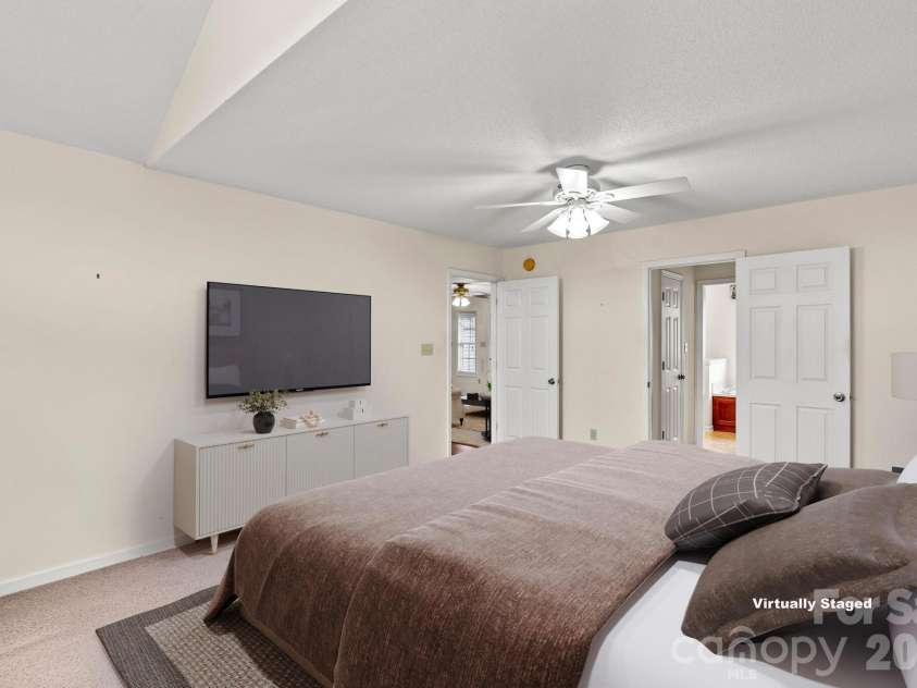 1082 Kingsway Drive, Salisbury, NC 28146.  MLS# CAR4335222, YatesRealty ID 3724. 