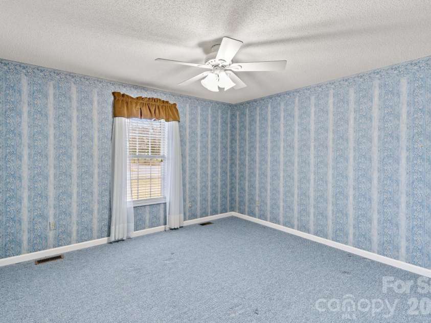 1082 Kingsway Drive, Salisbury, NC 28146.  MLS# CAR4335222, YatesRealty ID 3724. 